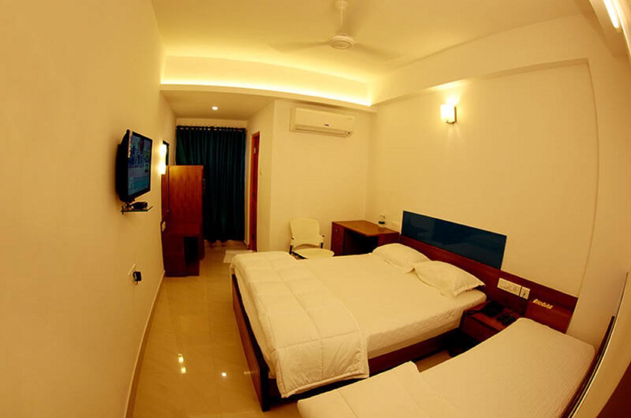 Hotel Roopmahal Thiruvananthapuram Exterior foto